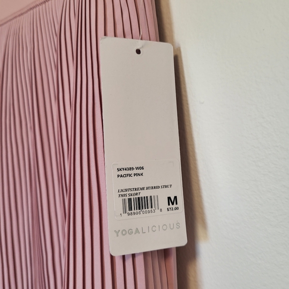 Yogalicious | Blush Pink Pleated Skort Skirt - Picture 4 of 5